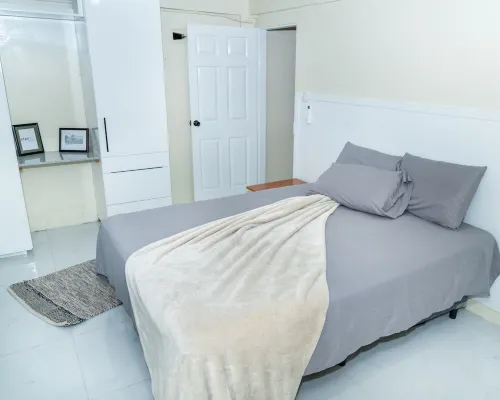 Cozy Nook nestled in the Santa Cruz Valley. Queen sized bed Hot and cold shower