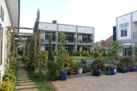 At Home Suites in Arusha, a blend of simplicity, comfort and luxury awaits! のホテル