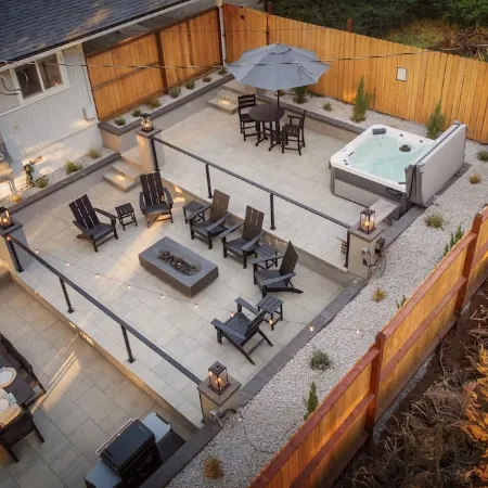 Oakhurst Mtn. Memories-Yosemite/Bass Lake-EV Charger-Hot Tub-Firepit-Fenced Yard