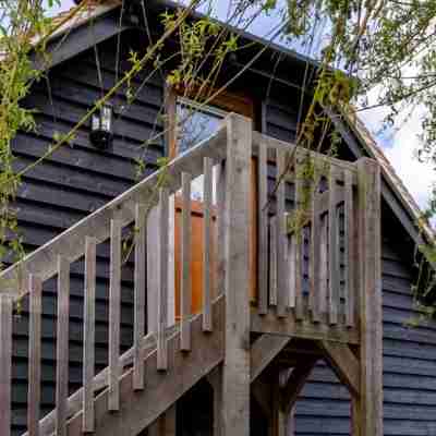 Farmhouse Loft Studio in rural location with parking Hotel Exterior