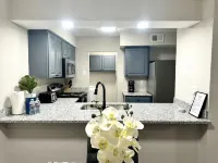 25% off New Fully Upgraded 1BD DFW South I007