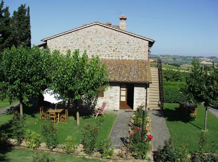 Il Fienile - Apartment at ground floor with private garden