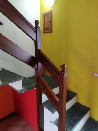 Spacious accommodation a stone's throw from Lake Orta Отели в г. Pettenasco