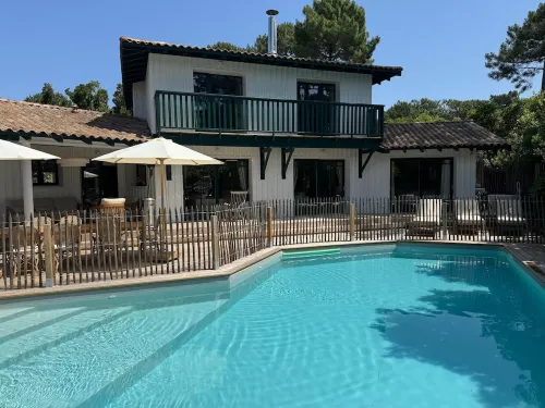 3-bedroom house on the edge of the forest ( sleeps 6  Grand Piquey