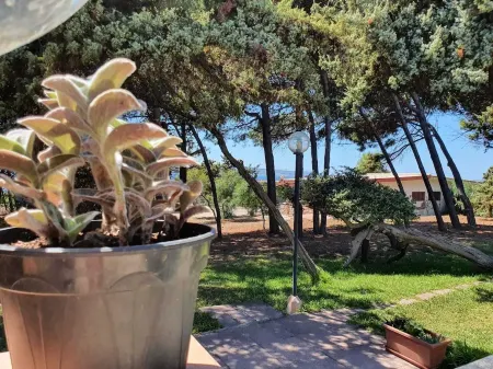 ThirtyOneB small villa in private village, 5 minutes walk from the beach