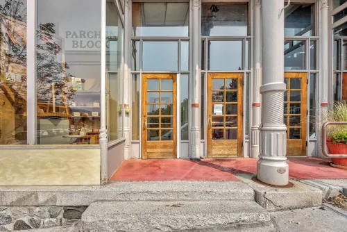 Stay Cozy in Downtown Helena – Your Home Base Awaits