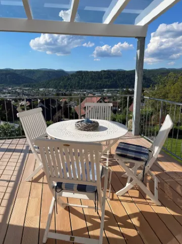 Spacious vacation apartment with panoramic view