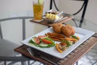 Family-friendly environment with panoramic views of the mountains Hotels in 