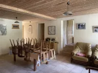 Belle Maison en Pierre au Calme فنادق في Pereyres