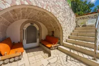 Greenhouse Adria up to 10pers. Hotels in Bribir