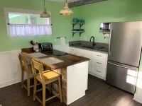 A Delightful Beach Loft with Panoramic Ocean View Hotels in Kalaoa