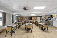 Quality Inn - 朝食