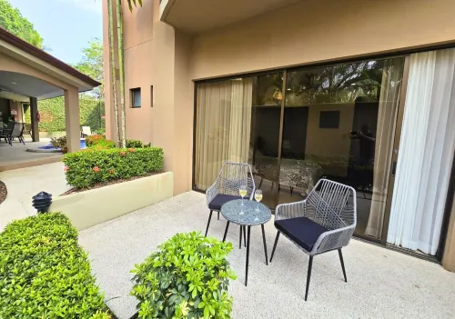 Family-Friendly 3Br Condo, Poolside, Walk to Beach