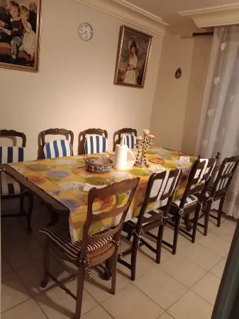 Complete house, parking, garage and garden