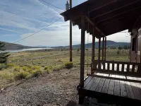 Nice quaint cabin in Panguitch Lake UT with a great view!