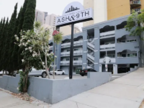Ash&9th Hotels near San Diego Air & Space Museum