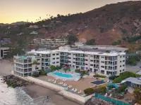 Oceanfront Gem w/ Balcony, Pool, Hot Tub & Carbon Beach Access Bluewater Haven by Avantstay Hotels in Malibu