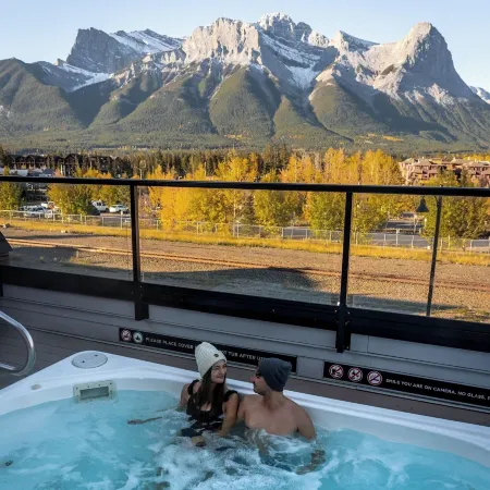 Basecamp Resorts Canmore Отели в г. Канмор
