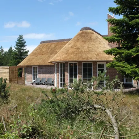 "Ingmund" - 2km from the Sea