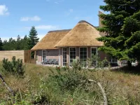 "Ingmund" - 2km from the Sea