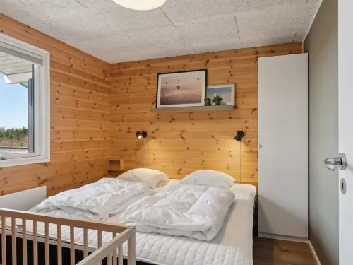 "Neele" - 800m from the Sea