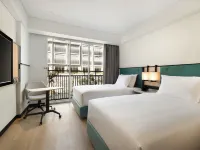 Hilton Garden Inn Bali Nusa Dua Hotels near Turtle Island