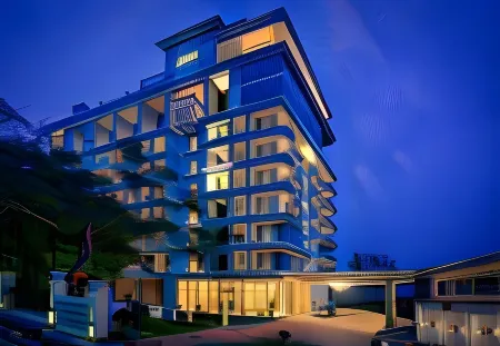 Art Deco Luxury Hotel & Residence