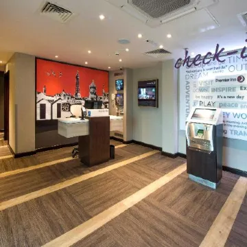 Premier Inn Bude Hotel Отели в г. Бьюд