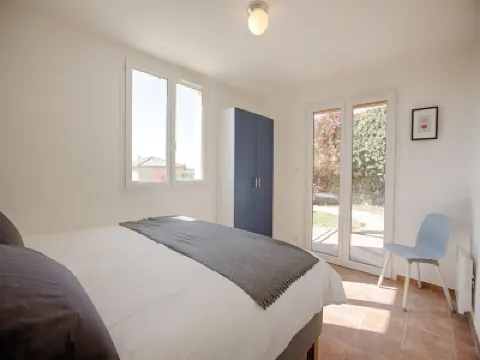 Impressive villa overlooking the hill Hotels in 