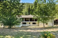 The Brite House – Newly Remodeled 6 Bed / 6 Bath Retreat