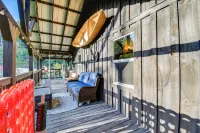 Fireside Evenings: Red River Gorge Gem w/ Hot Tub -  Privatzimmer