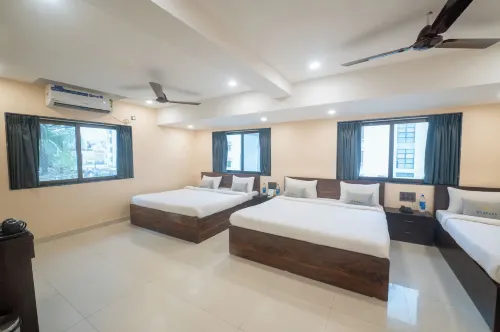 Hotel Pravasa Stay, Shirdi
