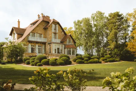 Royal Champagne Hotel & Spa