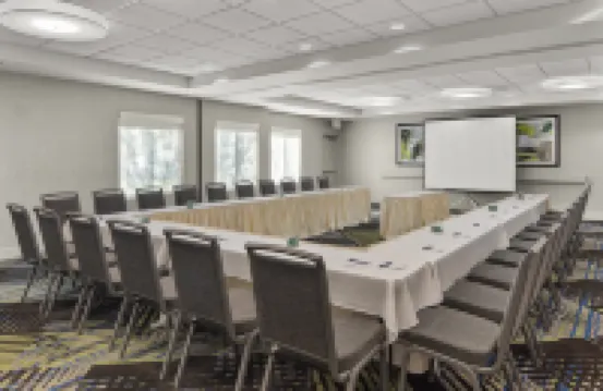 Holiday Inn Express & Suites SACRAMENTO AIRPORT NATOMAS by IHG
