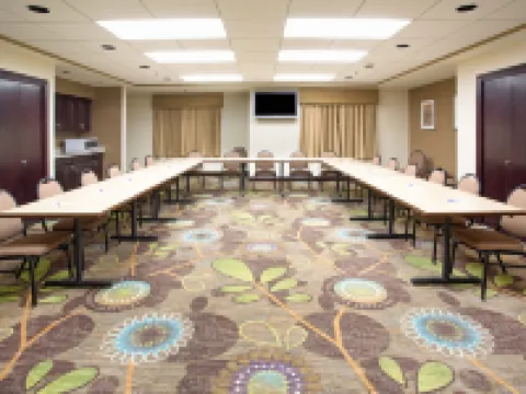 Holiday Inn Express & Suites Minot by IHG Hoteles en Minot