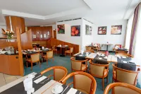 Dormero Hotel Dresden Airport - فطور