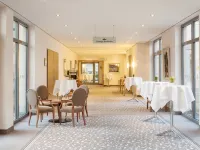 Holiday Inn NÜRNBERG City Centre Hotels in der Nähe von Brunnen Ehekarussell
