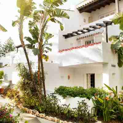 Puente Romano Marbella Hotel Exterior