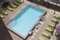 Holiday Inn SAVANNAH HISTORIC DISTRICT by IHG - Swimmingpools