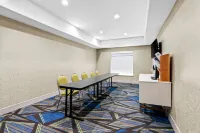 Holiday Inn Express & Suites PAULS VALLEY by IHG