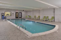 Holiday Inn Express & Suites DEARBORN SW - DETROIT AREA by IHG - piscine