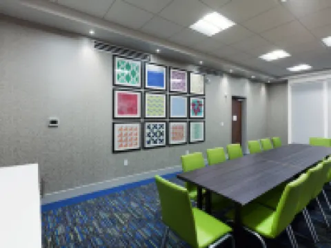 Holiday Inn Express & Suites TULSA SOUTH - WOODLAND HILLS by IHG Hotel di Tulsa