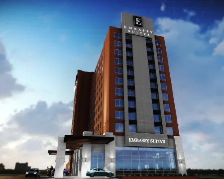 Embassy Suites by Hilton Toronto Airport โรงแรมในโตรอนโต