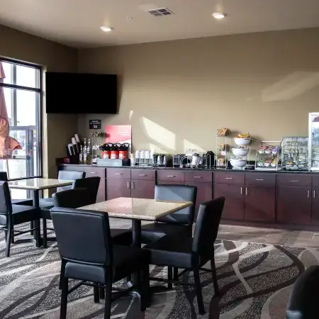 Cobblestone Hotel & Suites - Two Rivers