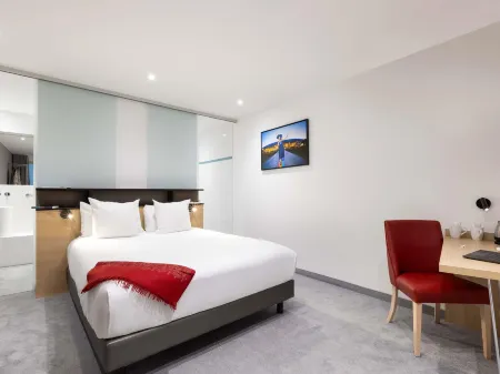 Hôtel Mercure Strasbourg Centre Petite France Отели рядом с достопримечательностью «Парк Оранжри»