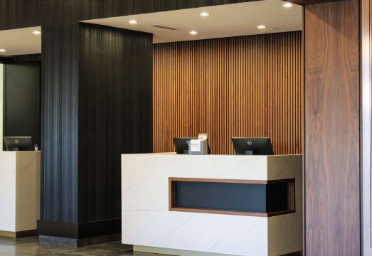 2. 래디슨 블루 밴..