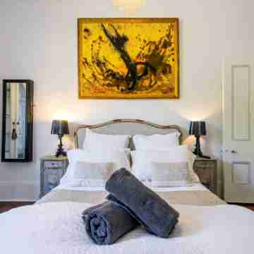 Luxury Colonial Terrace House in the Rocks Rooms