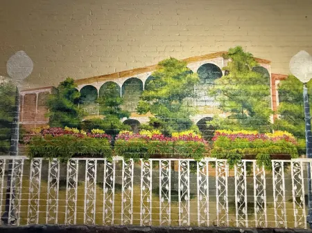 Windsor Inn Hotel Отели рядом с достопримечательностью «Университет Ховард»