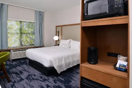 Fairfield Inn & Suites Canton