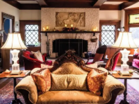 Manor House Inn Hotels in Norfolk